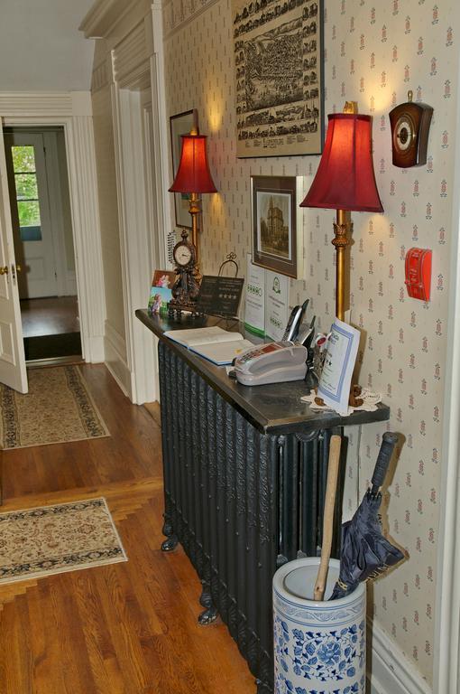Bluenose Lodge Lunenburg Εξωτερικό φωτογραφία
